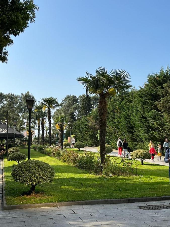 Old Clty Hotel Batumi Ngoại thất bức ảnh