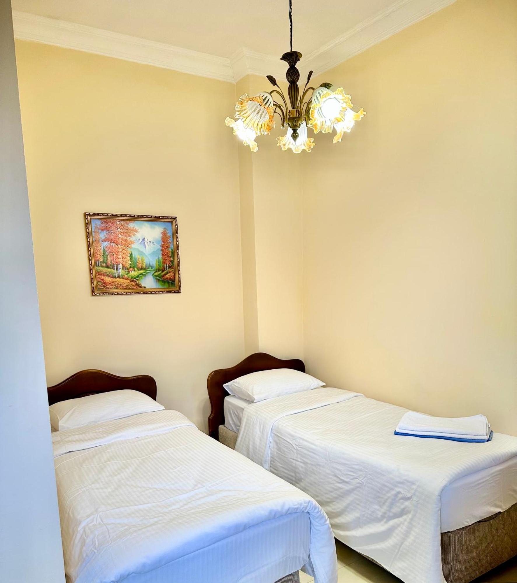 Old Clty Hotel Batumi Ngoại thất bức ảnh