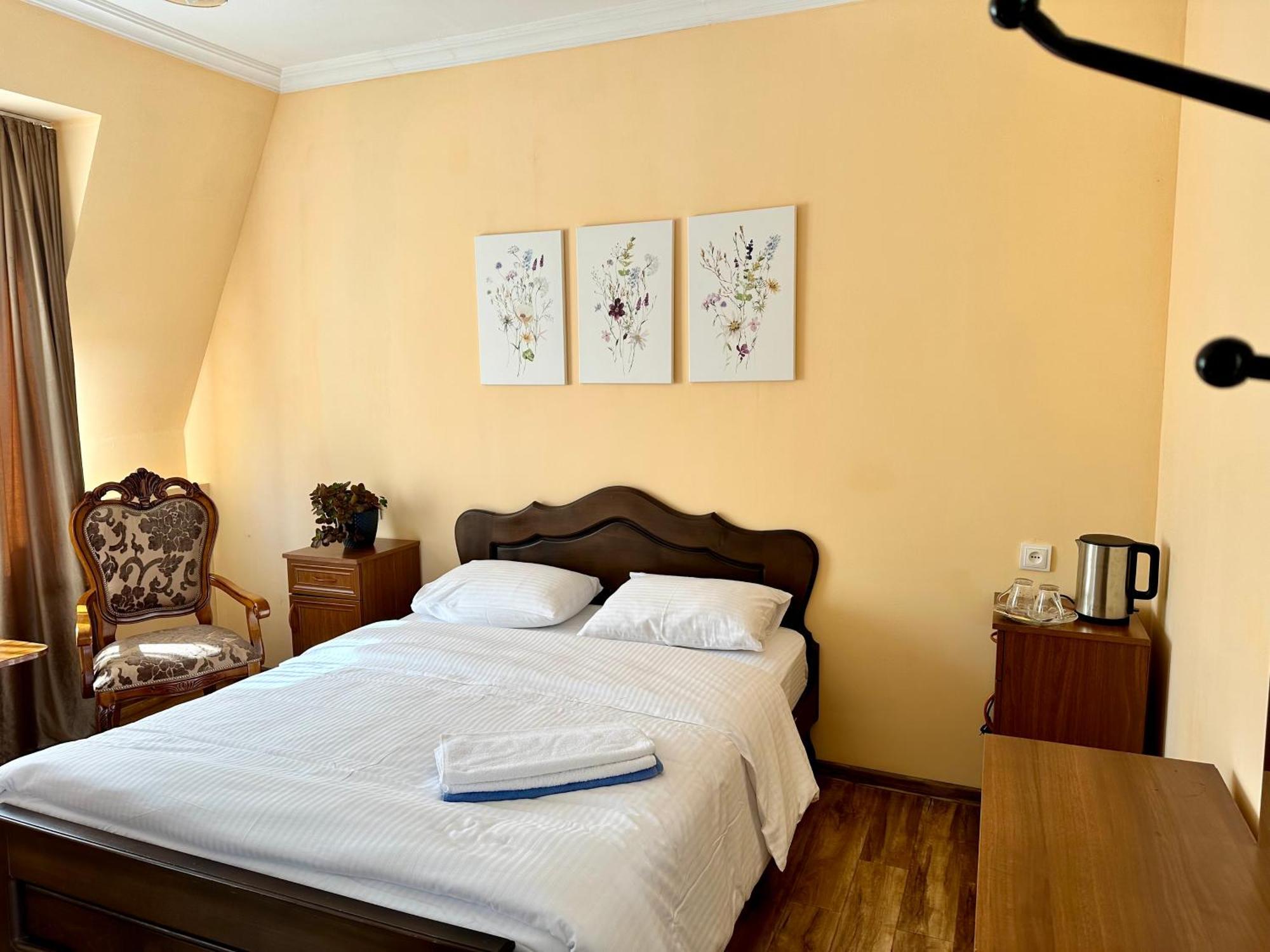 Old Clty Hotel Batumi Ngoại thất bức ảnh
