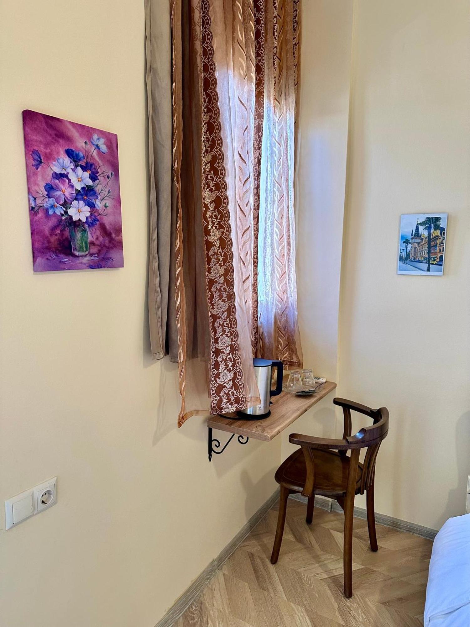 Old Clty Hotel Batumi Ngoại thất bức ảnh