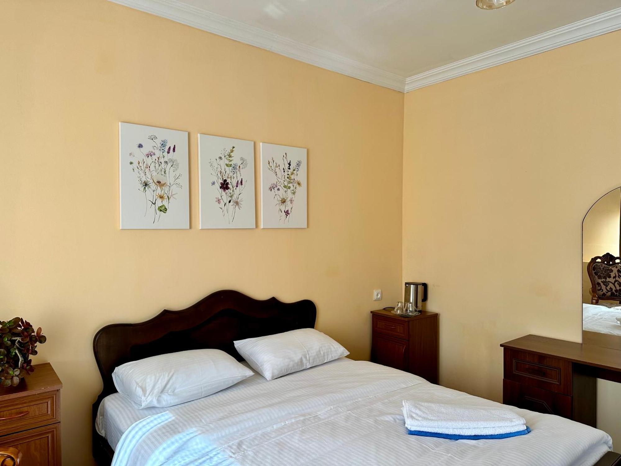 Old Clty Hotel Batumi Ngoại thất bức ảnh